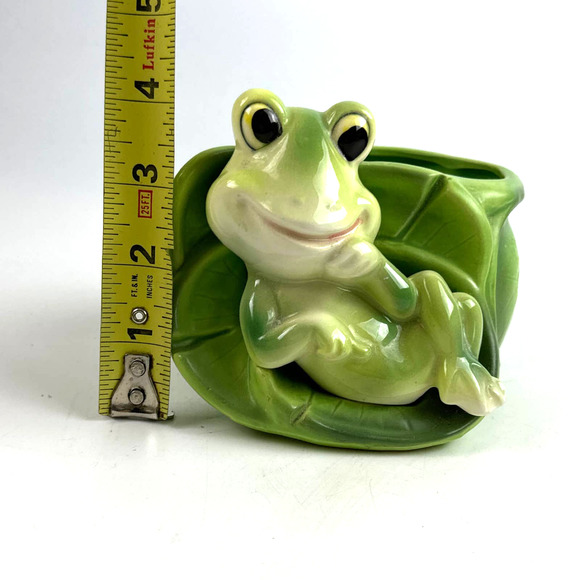 Super Cute Vintage Anthropomorphic Frog Planter For Succulents Flowers Or Plant - Picture 11 of 12